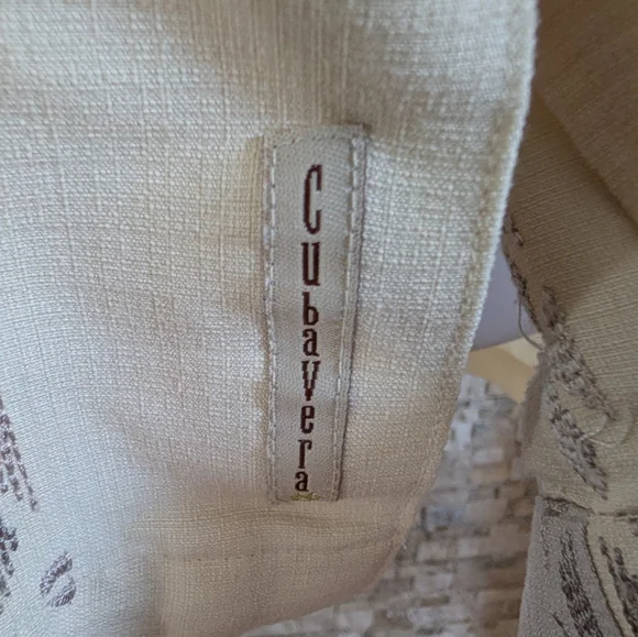 Cubavera Men's Short Sleeve Embroidered Panel Guayabera Button Up Shirt Size L - Picture 2 of 13